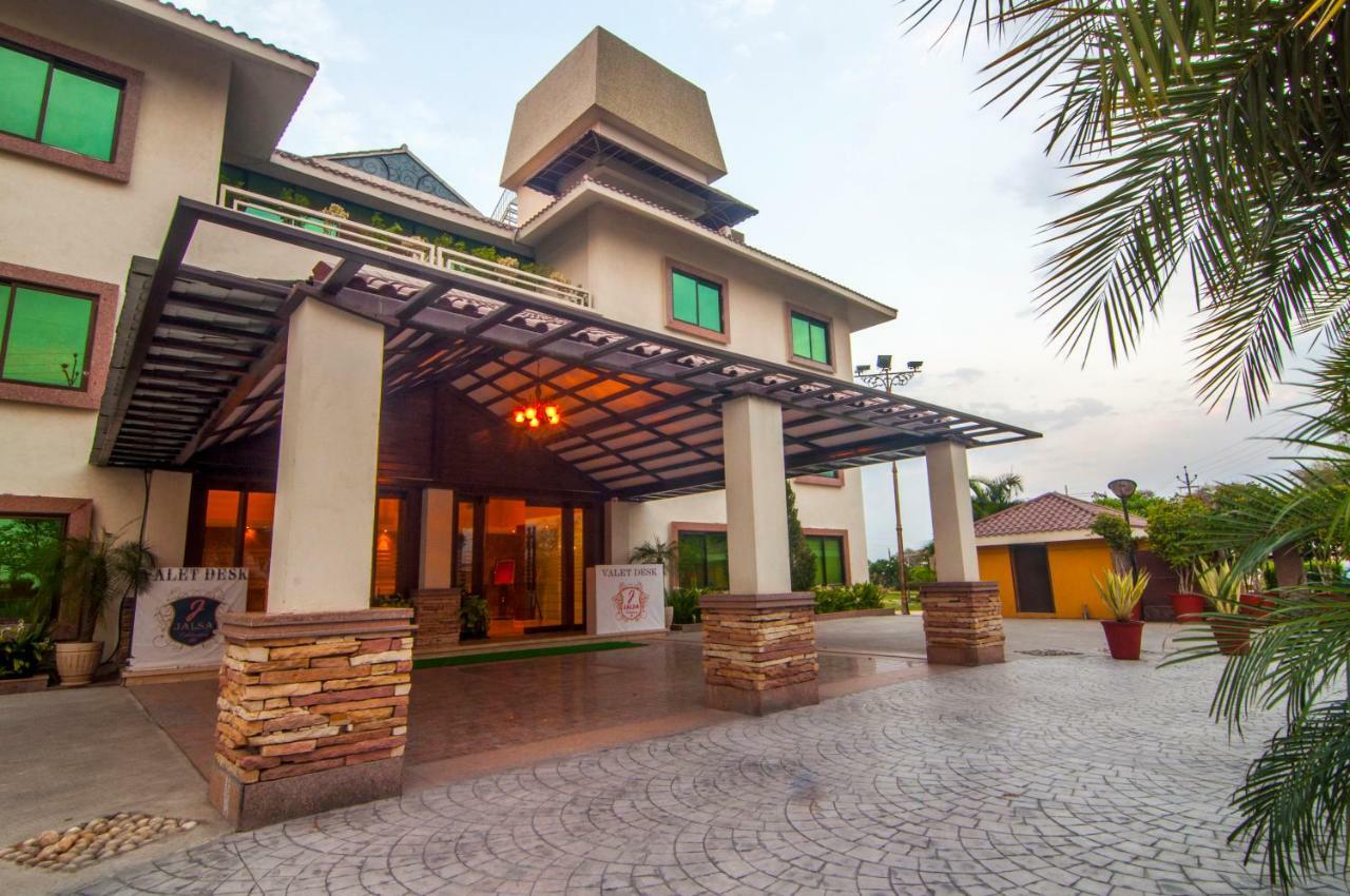 Jalsa Resort Indore Exterior foto