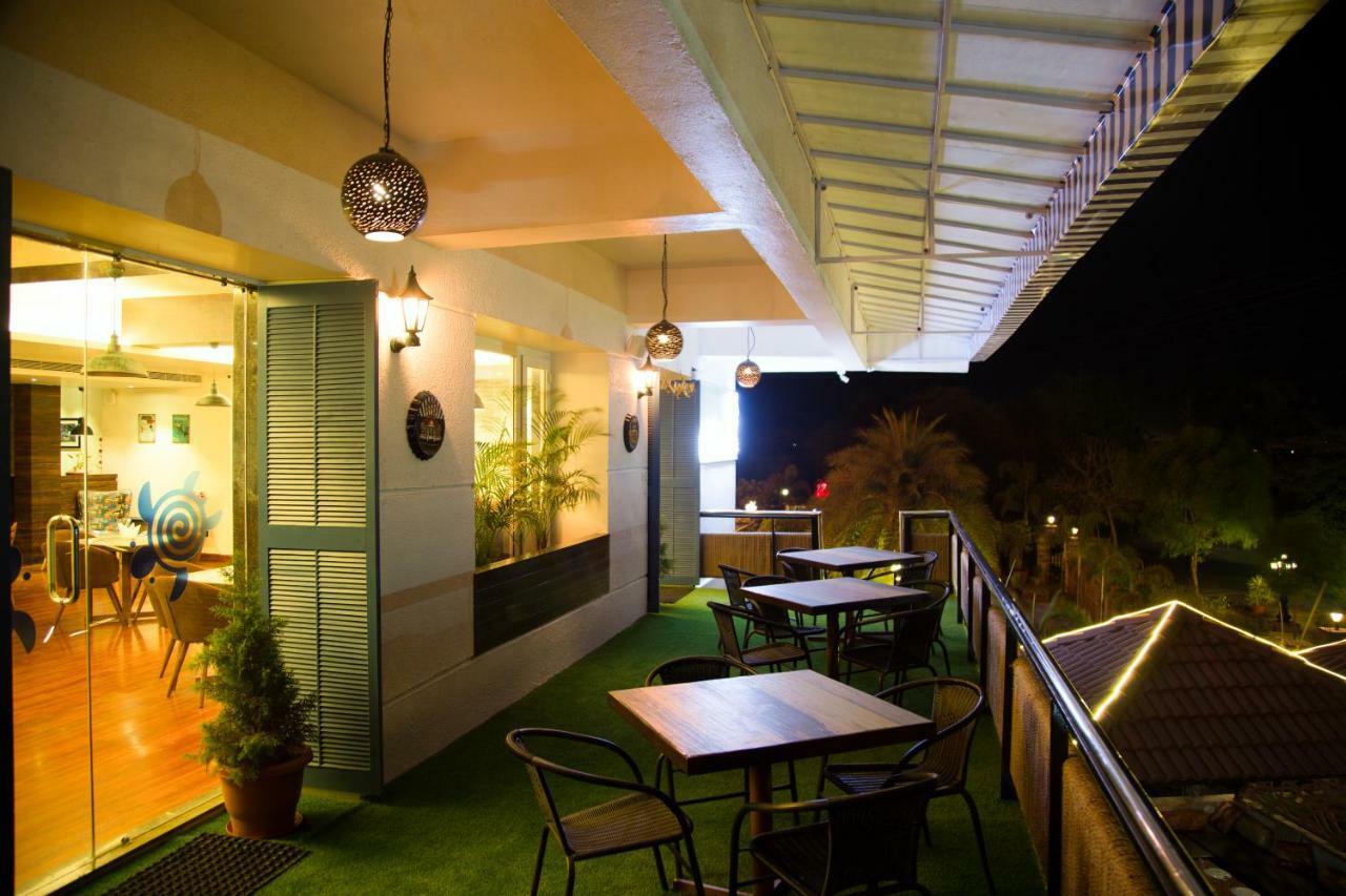 Jalsa Resort Indore Exterior foto