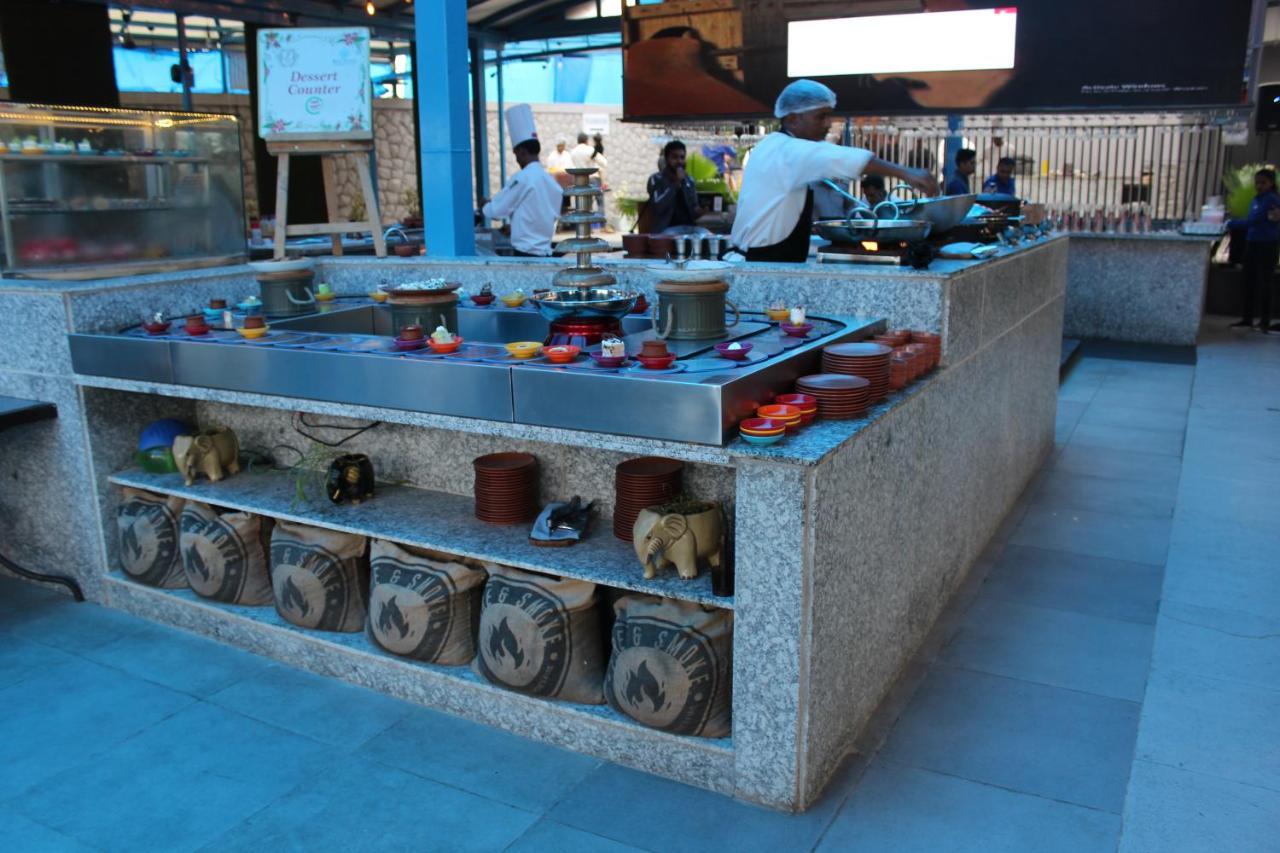 Jalsa Resort Indore Exterior foto